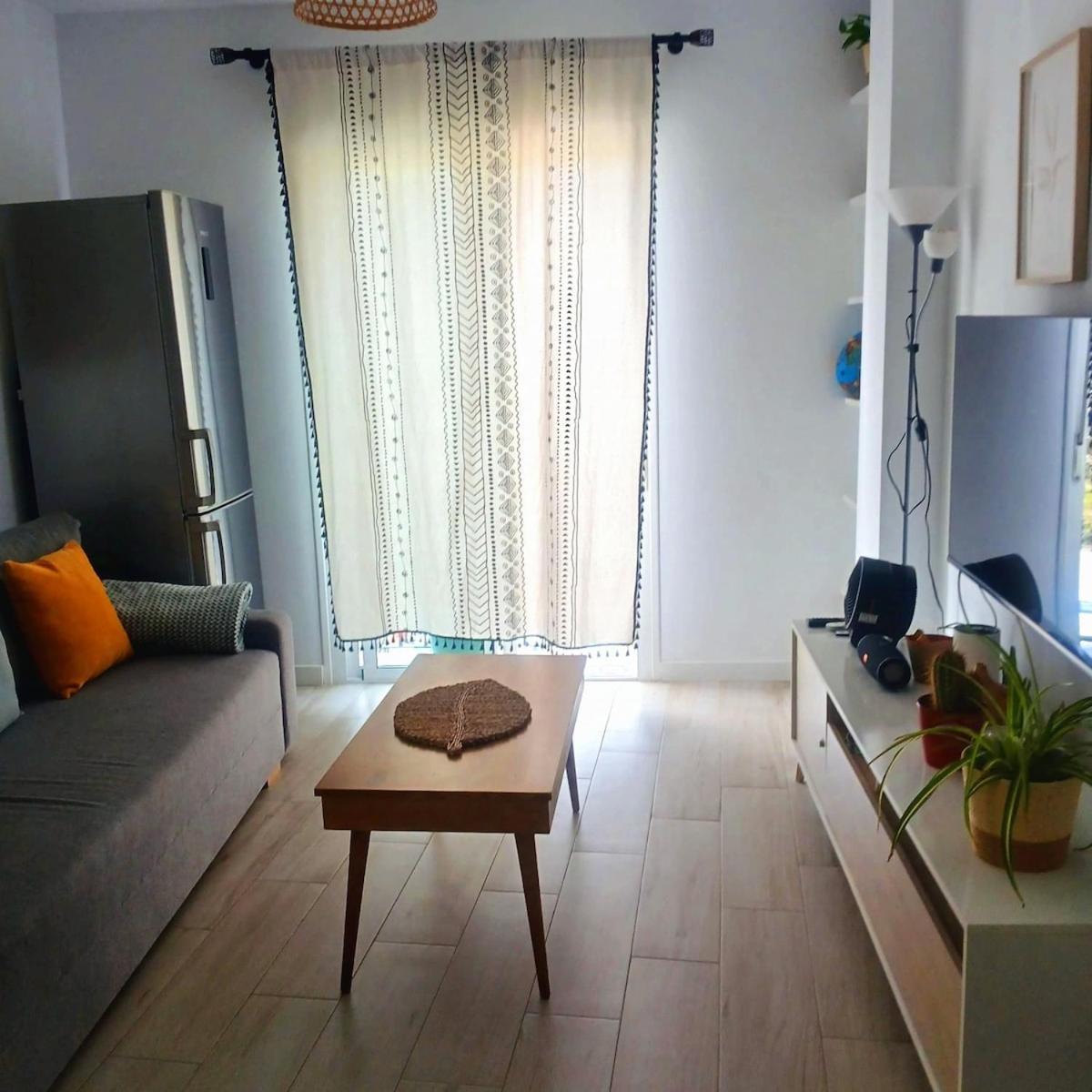 Bright Apartment In Malaga Exterior photo